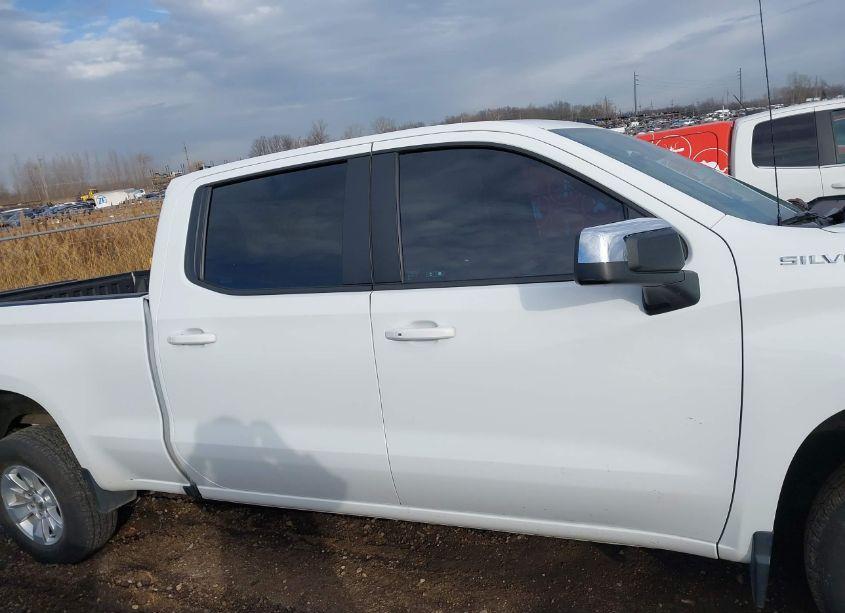 Photo 13 of 2023 Chevrolet Silverado 1500 4WD STANDARD BED LT (VIN 3GCUDDED4PG348642)