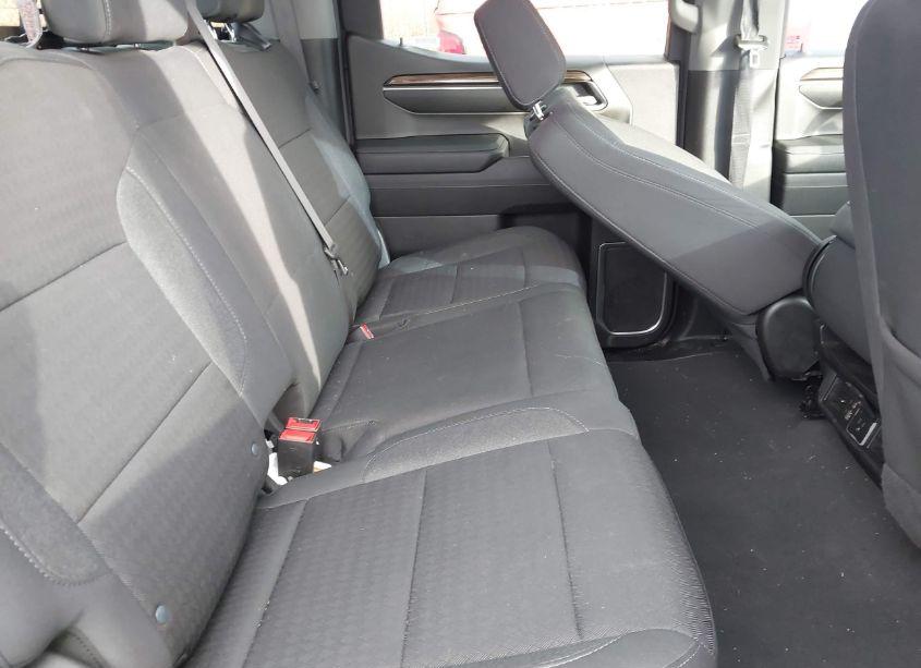 Photo 8 of 2023 Chevrolet Silverado 1500 4WD STANDARD BED LT (VIN 3GCUDDED4PG348642)