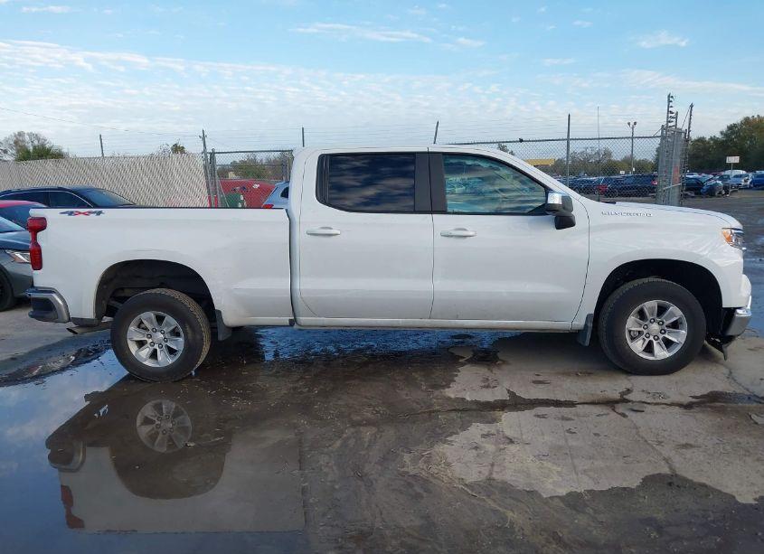 Photo 13 of 2023 Chevrolet Silverado 1500 4WD STANDARD BED LT (VIN 3GCUDDED9PG348829)