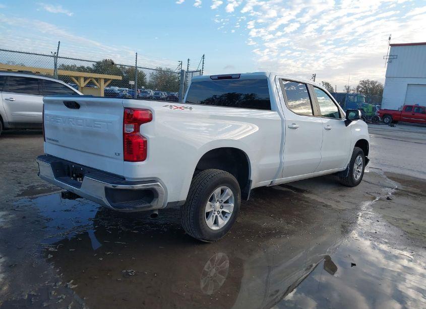 Photo 4 of 2023 Chevrolet Silverado 1500 4WD STANDARD BED LT (VIN 3GCUDDED9PG348829)