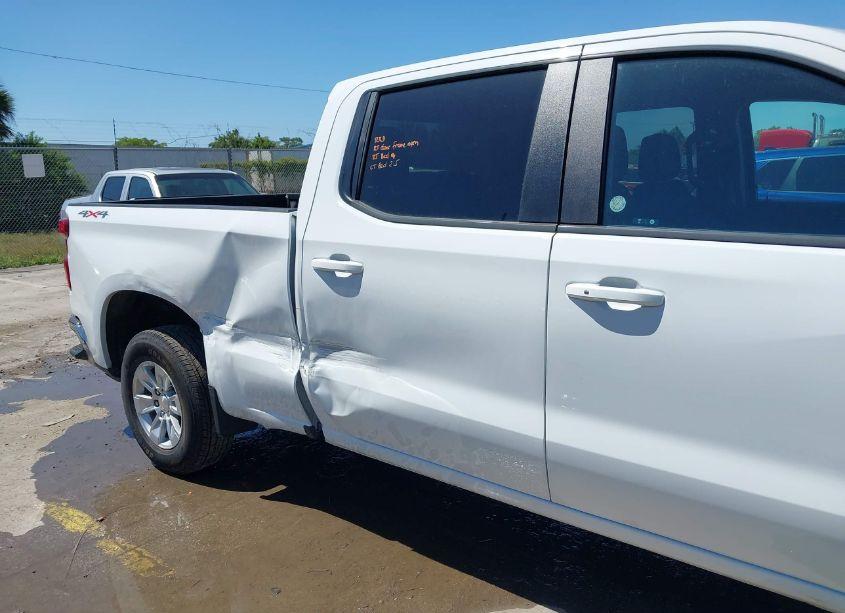 Photo 6 of 2023 Chevrolet Silverado 1500 4WD STANDARD BED LT (VIN 3GCUDDEDXPG348466)