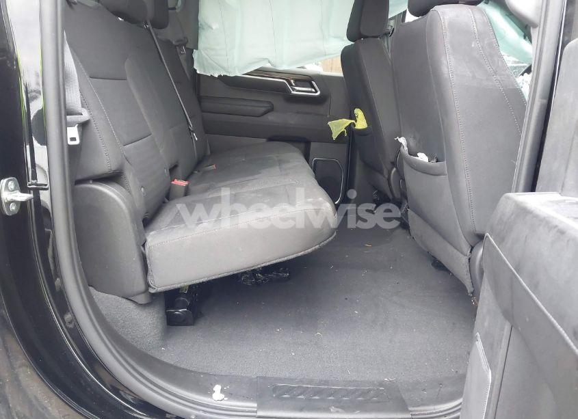 Photo 8 of 2022 Chevrolet Silverado 1500 (VIN 3GCUDDET0NG501408)