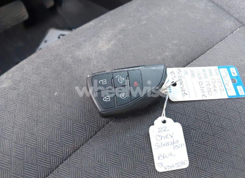 Photo 11 of 2022 Chevrolet Silverado 1500 4WD STANDARD BED LT (VIN 3GCUDDET1NG673964)