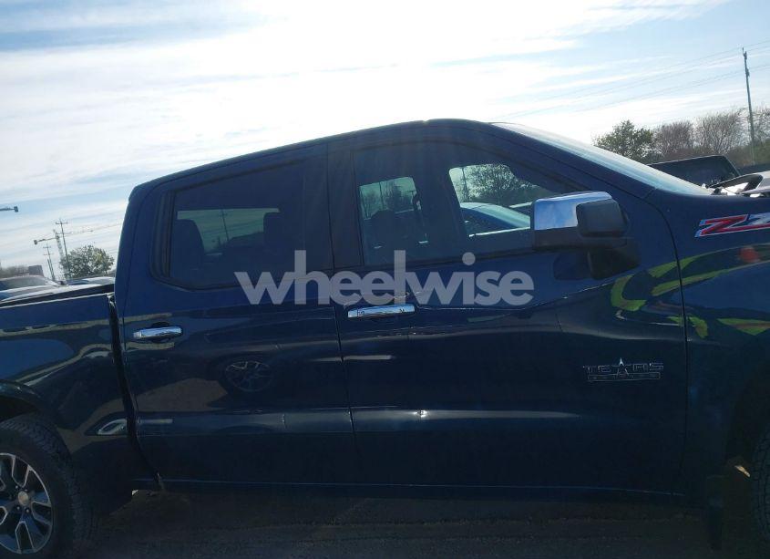 Photo 13 of 2022 Chevrolet Silverado 1500 4WD STANDARD BED LT (VIN 3GCUDDET1NG673964)