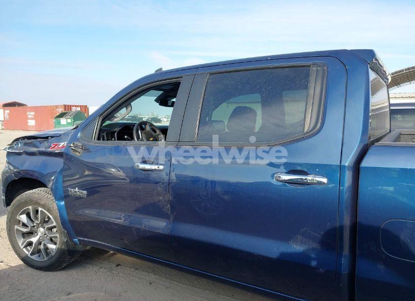Photo 14 of 2022 Chevrolet Silverado 1500 4WD STANDARD BED LT (VIN 3GCUDDET1NG673964)