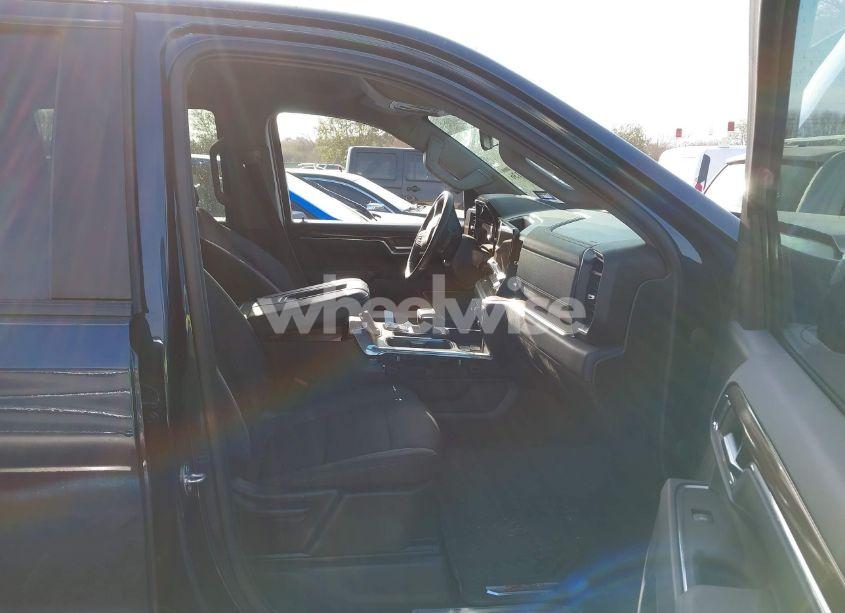 Photo 5 of 2022 Chevrolet Silverado 1500 4WD STANDARD BED LT (VIN 3GCUDDET1NG673964)