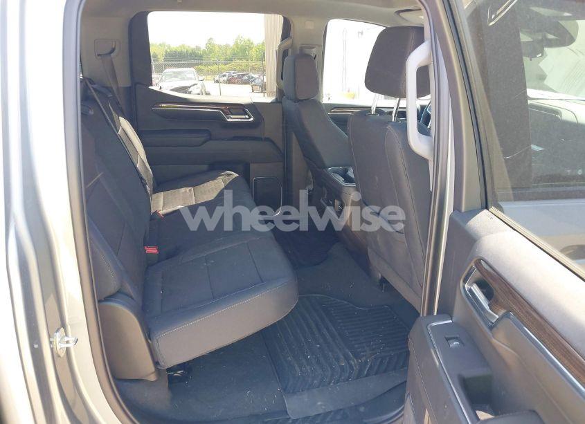 Photo 8 of 2024 Chevrolet Silverado 1500 4WD SHORT BED RST (VIN 3GCUDEE84RG193084)