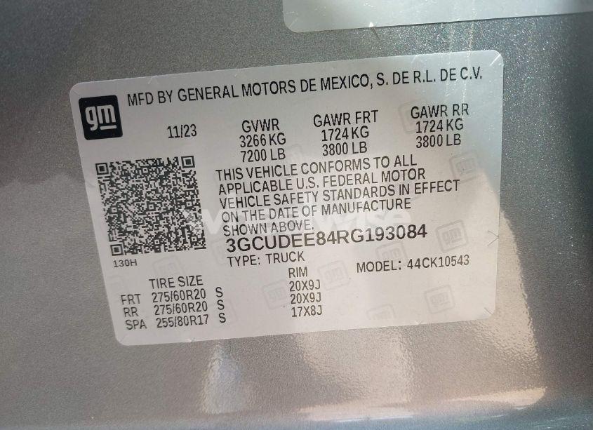 Photo 9 of 2024 Chevrolet Silverado 1500 4WD SHORT BED RST (VIN 3GCUDEE84RG193084)