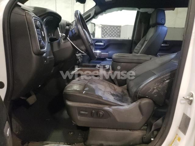 Photo 2 of 2022 CHEVROLET SILVERADO K3500 HIGH COUNTRY (VIN 3GCUDEED0NG582666)