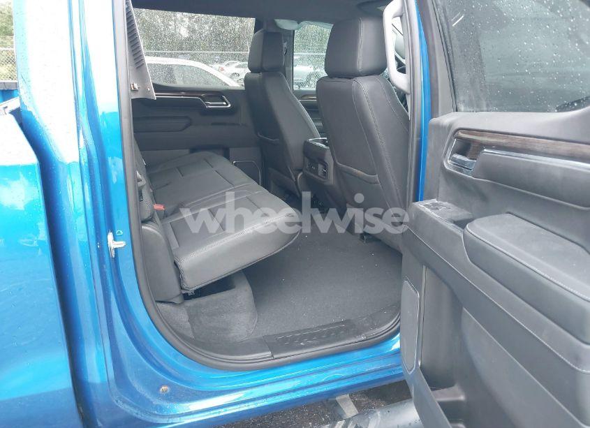 Photo 8 of 2023 Chevrolet Silverado 1500 4WD SHORT BED RST (VIN 3GCUDEED2PG265510)