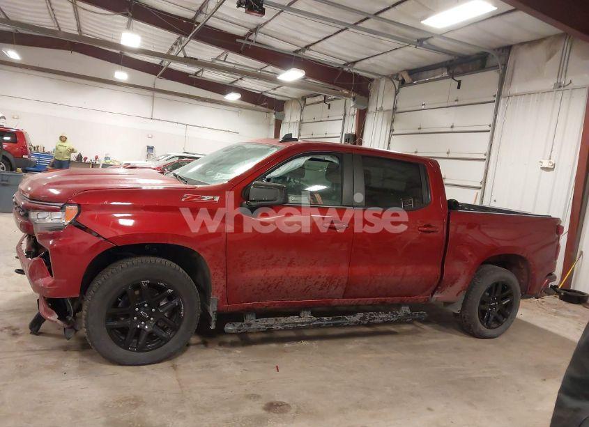 Photo 15 of 2024 Chevrolet Silverado 1500 4WD SHORT BED RST (VIN 3GCUDEED2RG152000)