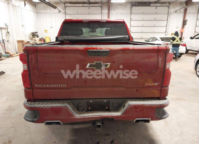 Photo 17 of 2024 Chevrolet Silverado 1500 4WD SHORT BED RST (VIN 3GCUDEED2RG152000)