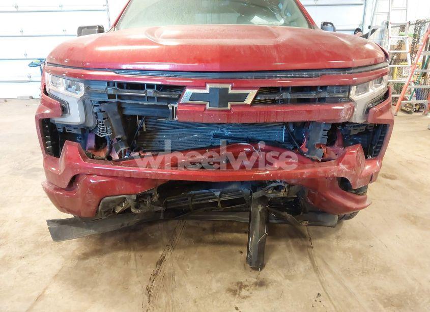 Photo 6 of 2024 Chevrolet Silverado 1500 4WD SHORT BED RST (VIN 3GCUDEED2RG152000)