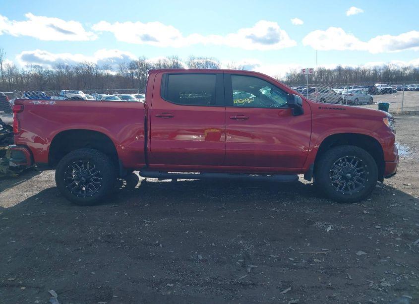 Photo 13 of 2023 Chevrolet Silverado 1500 4WD SHORT BED RST (VIN 3GCUDEED5PG264030)