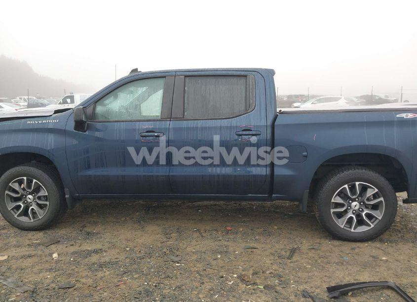 Photo 15 of 2022 Chevrolet Silverado 1500 4WD SHORT BED RST (VIN 3GCUDEEDXNG516514)