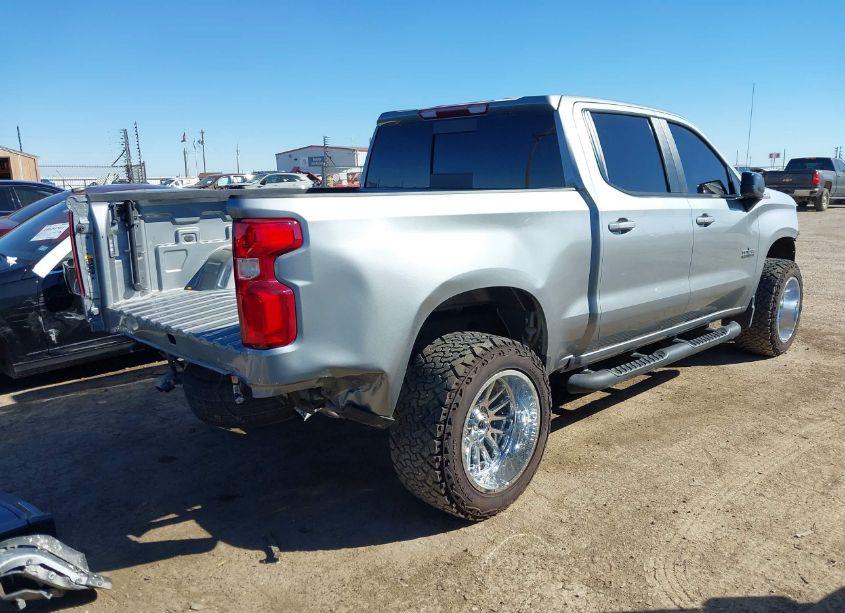 Photo 4 of 2023 Chevrolet Silverado 1500 4WD SHORT BED RST (VIN 3GCUDEEL2PG358468)