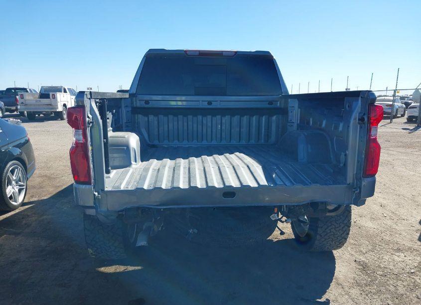 Photo 6 of 2023 Chevrolet Silverado 1500 4WD SHORT BED RST (VIN 3GCUDEEL2PG358468)