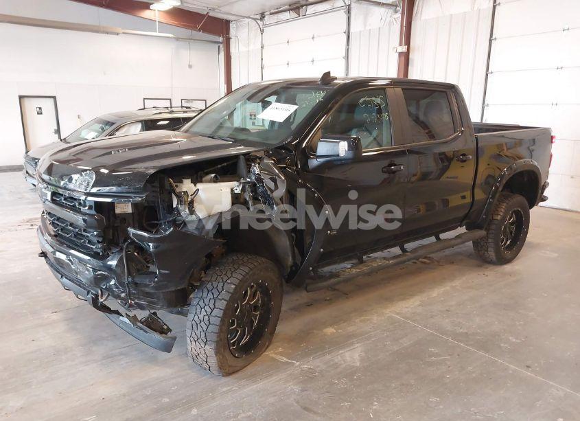 Photo 2 of 2023 Chevrolet Silverado 1500 4WD SHORT BED RST (VIN 3GCUDEELXPG284443)