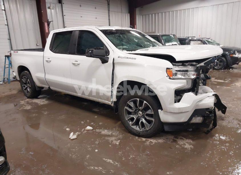 2022 Chevrolet Silverado 1500 4WD STANDARD BED RST (VIN 3GCUDEET3NG523599) main photo