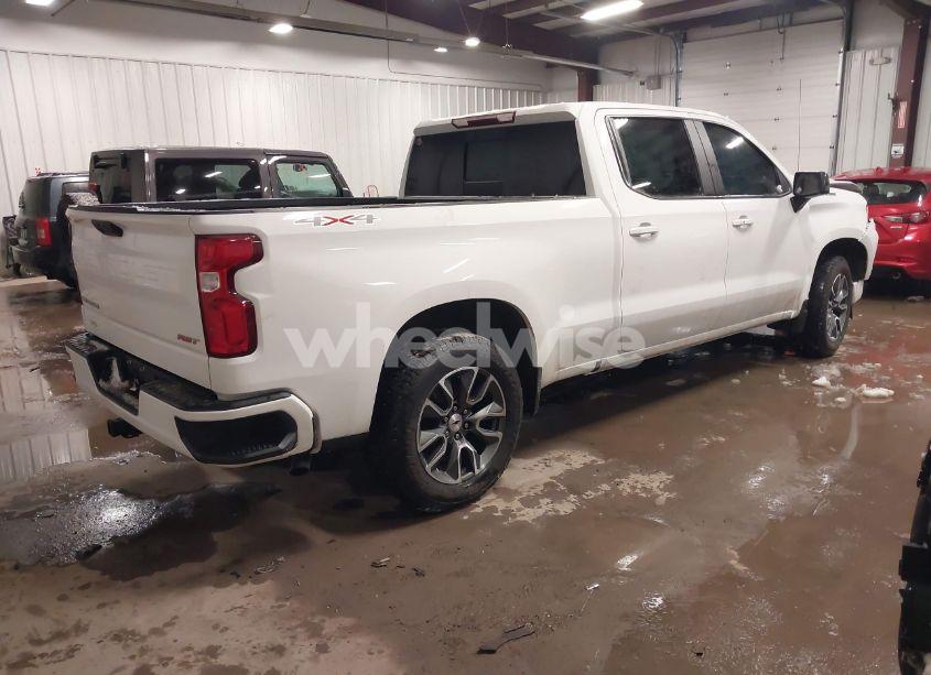 Photo 4 of 2022 Chevrolet Silverado 1500 4WD STANDARD BED RST (VIN 3GCUDEET3NG523599)