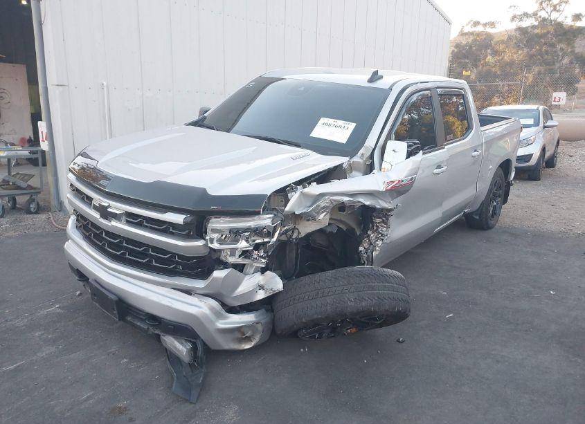Photo 2 of 2022 Chevrolet Silverado 1500 4WD SHORT BED RST (VIN 3GCUDEET5NG587398)