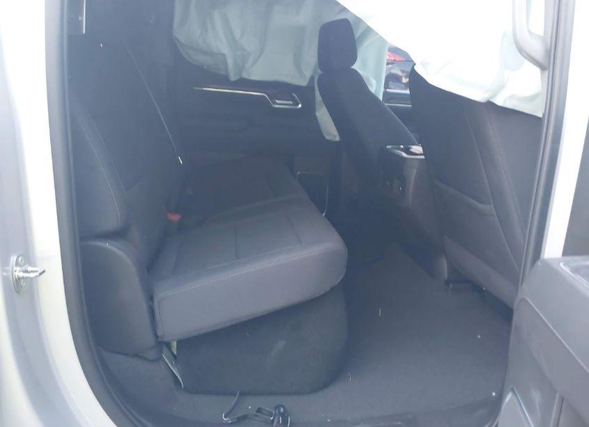 Photo 8 of 2022 Chevrolet Silverado 1500 4WD SHORT BED RST (VIN 3GCUDEET5NG587398)