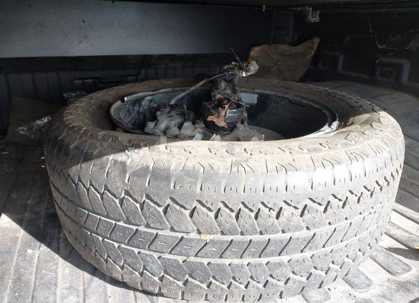 Photo 12 of 2022 Chevrolet Silverado 1500 4WD SHORT BED RST (VIN 3GCUDEET6NG581903)