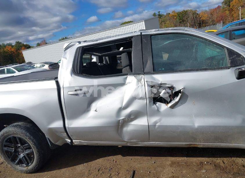 Photo 14 of 2022 Chevrolet Silverado 1500 4WD SHORT BED RST (VIN 3GCUDEET6NG581903)