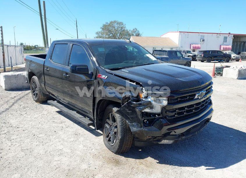 2022 Chevrolet Silverado 1500 4WD SHORT BED RST (VIN 3GCUDEET8NG680920) main photo