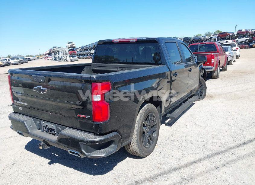 Photo 4 of 2022 Chevrolet Silverado 1500 4WD SHORT BED RST (VIN 3GCUDEET8NG680920)