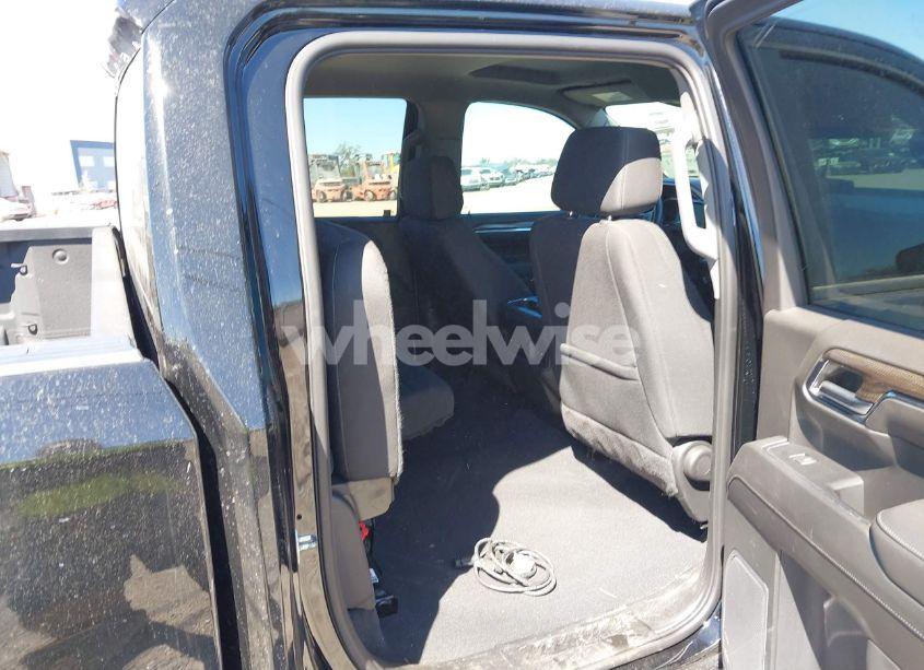 Photo 8 of 2022 Chevrolet Silverado 1500 4WD SHORT BED RST (VIN 3GCUDEET8NG680920)