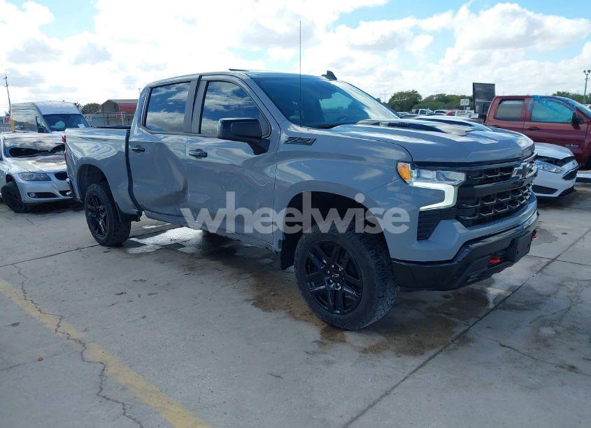 2024 Chevrolet Silverado 1500 4WD SHORT BED LT TRAIL BOSS (VIN 3GCUDFE80RG344234) main photo