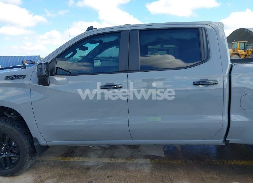 Photo 14 of 2024 Chevrolet Silverado 1500 4WD SHORT BED LT TRAIL BOSS (VIN 3GCUDFE80RG344234)