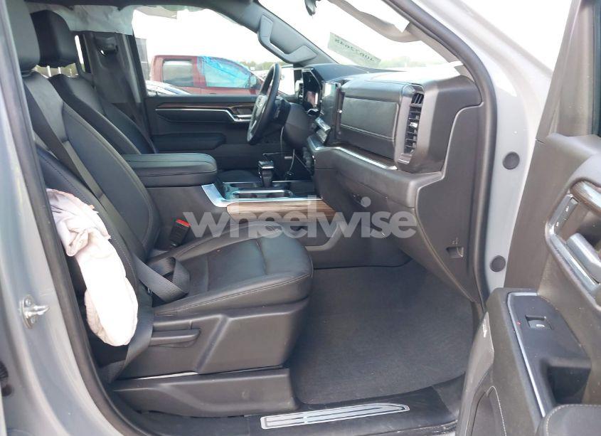 Photo 5 of 2024 Chevrolet Silverado 1500 4WD SHORT BED LT TRAIL BOSS (VIN 3GCUDFE80RG344234)