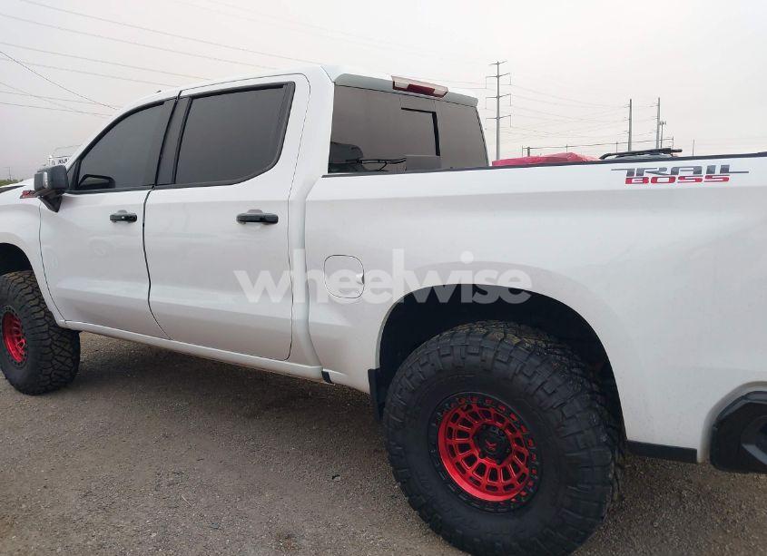 Photo 14 of 2024 Chevrolet Silverado 1500 4WD SHORT BED LT TRAIL BOSS (VIN 3GCUDFE81RG231196)