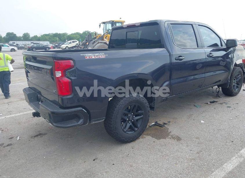 Photo 4 of 2024 Chevrolet Silverado 1500 4WD SHORT BED LT TRAIL BOSS (VIN 3GCUDFE82RG327029)