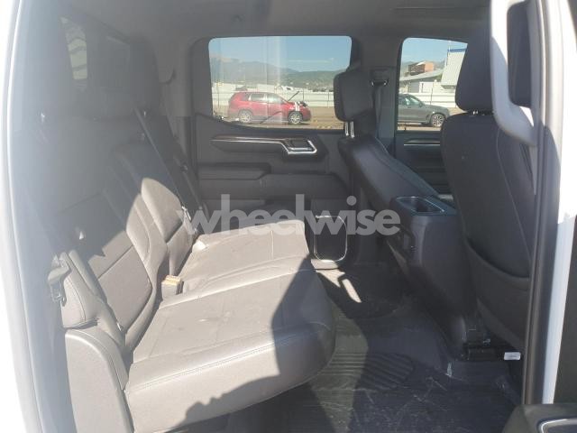 Photo 10 of 2024 CHEVROLET SILVERADO K1500 LT TRAIL BOSS (VIN 3GCUDFE83RG400294)