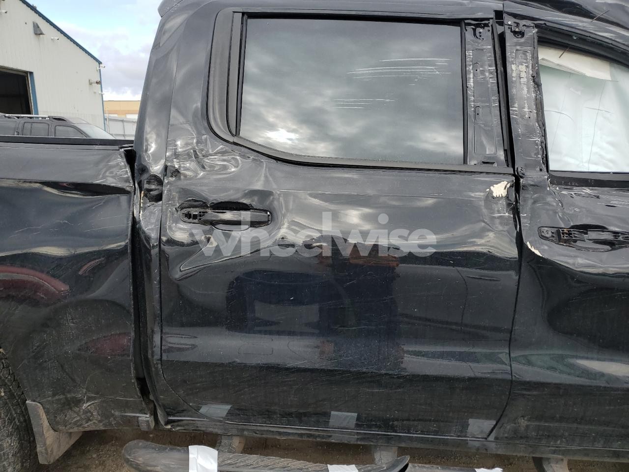 Photo 10 of 2024 CHEVROLET SILVERADO K1500 LT TRAIL BOSS (VIN 3GCUDFE85RG196534)