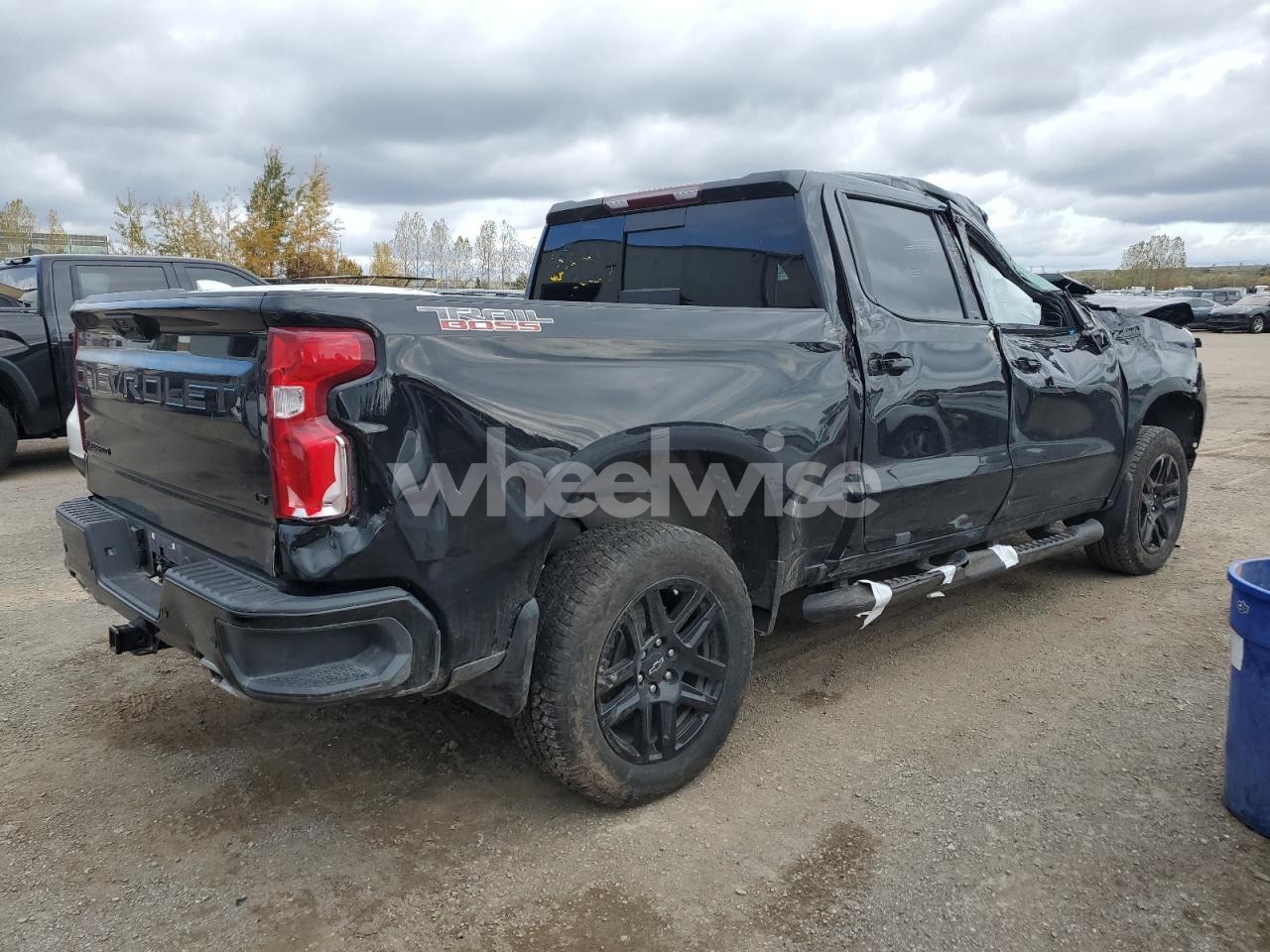 Photo 3 of 2024 CHEVROLET SILVERADO K1500 LT TRAIL BOSS (VIN 3GCUDFE85RG196534)