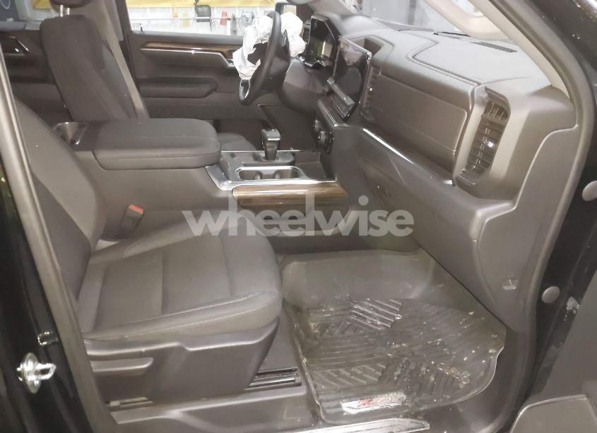 Photo 5 of 2023 Chevrolet Silverado 1500 4WD SHORT BED LT TRAIL BOSS (VIN 3GCUDFE87PG320087)