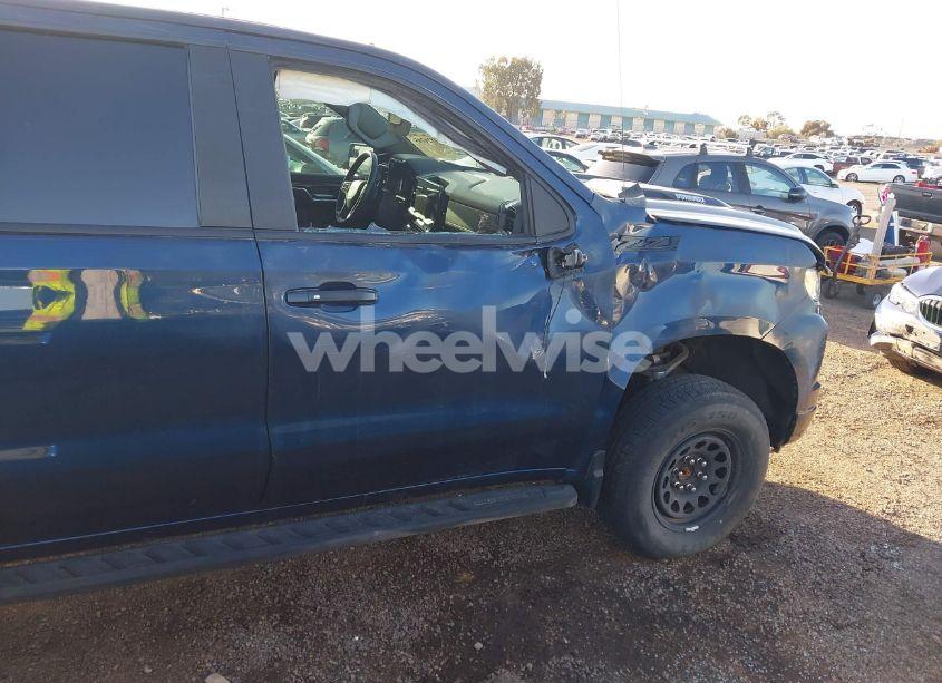 Photo 6 of 2023 Chevrolet Silverado 1500 4WD SHORT BED LT TRAIL BOSS (VIN 3GCUDFE8XPG152588)