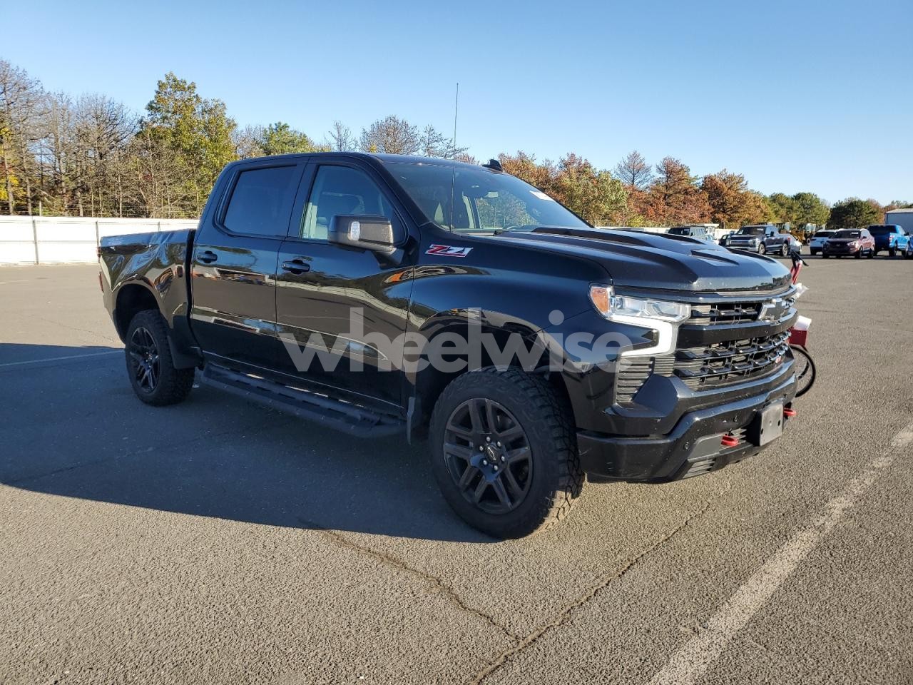 Photo 4 of 2024 CHEV SILV1500 4WD (VIN 3GCUDFED0RG136786)