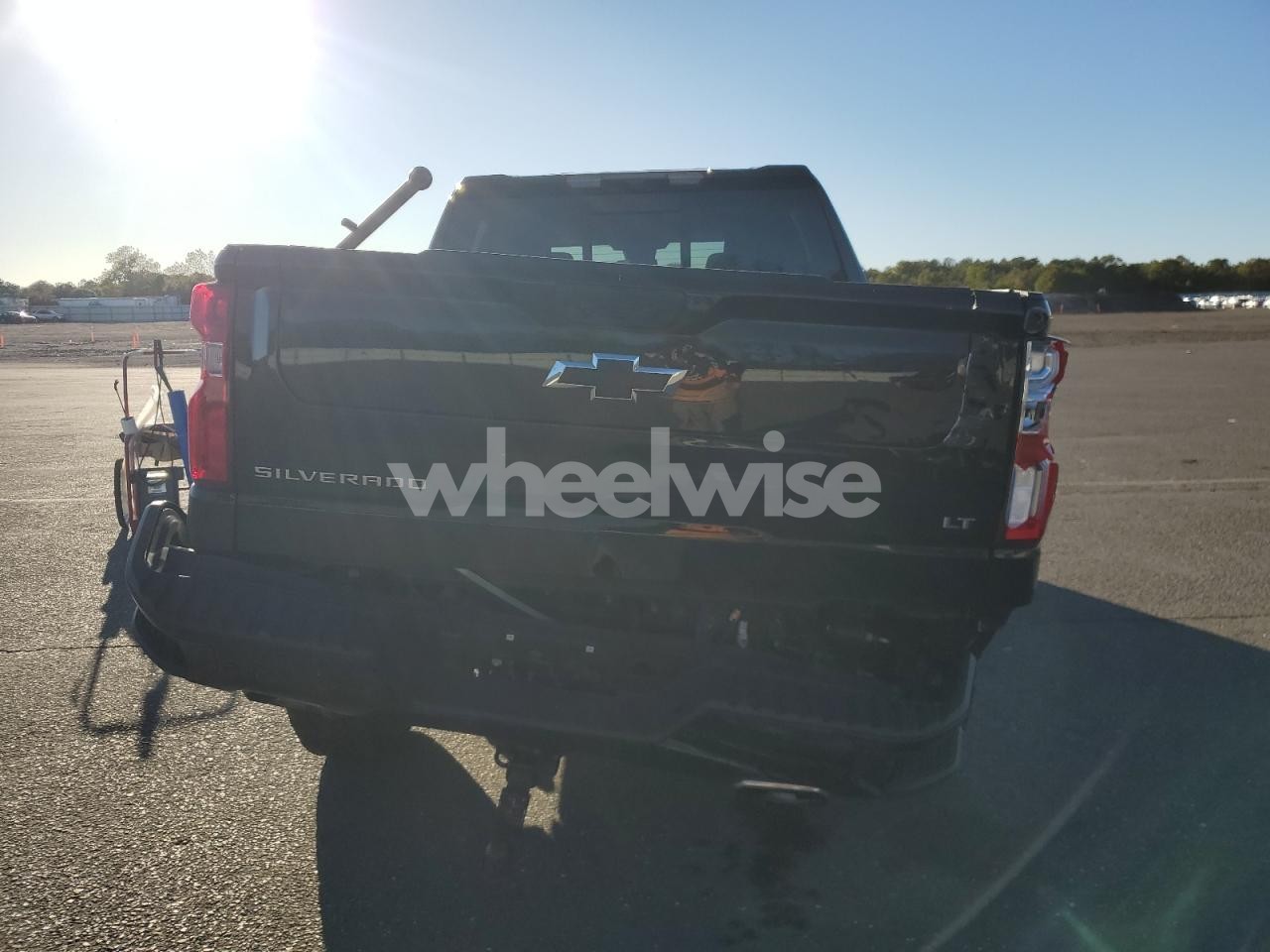 Photo 6 of 2024 CHEV SILV1500 4WD (VIN 3GCUDFED0RG136786)