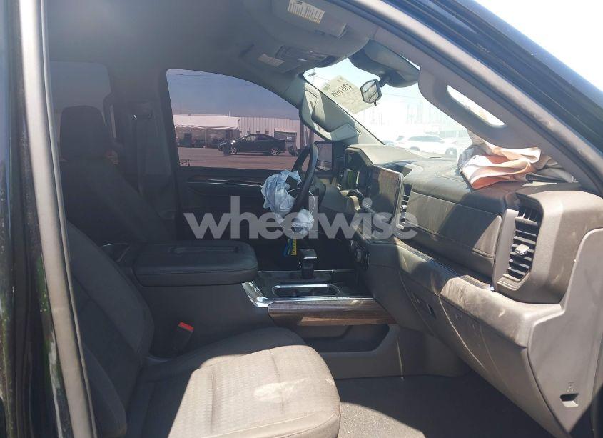 Photo 5 of 2022 Chevrolet Silverado 1500 4WD SHORT BED LT TRAIL BOSS (VIN 3GCUDFED1NG678943)