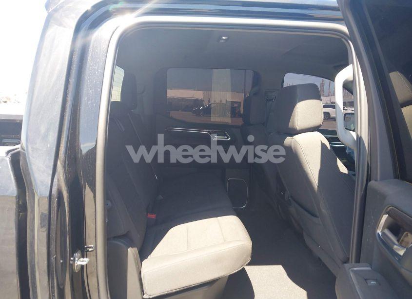 Photo 8 of 2022 Chevrolet Silverado 1500 4WD SHORT BED LT TRAIL BOSS (VIN 3GCUDFED1NG678943)