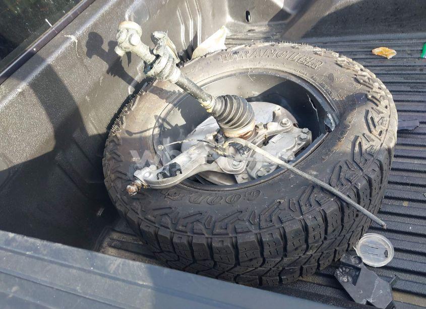 Photo 12 of 2024 Chevrolet Silverado 1500 4WD SHORT BED LT TRAIL BOSS (VIN 3GCUDFED1RG158408)