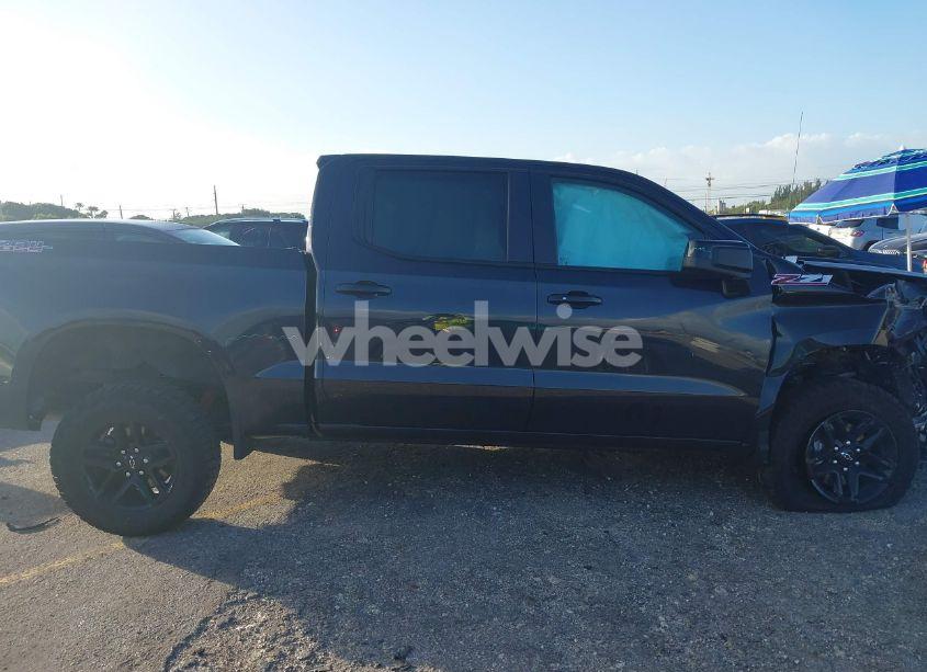 Photo 14 of 2024 Chevrolet Silverado 1500 4WD SHORT BED LT TRAIL BOSS (VIN 3GCUDFED1RG158408)