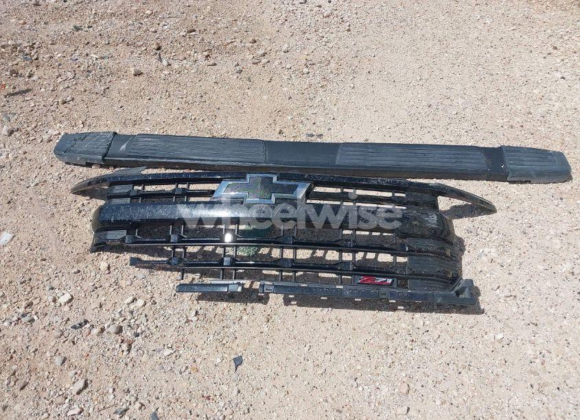 Photo 12 of 2024 Chevrolet Silverado 1500 4WD SHORT BED LT TRAIL BOSS (VIN 3GCUDFED1RG287720)