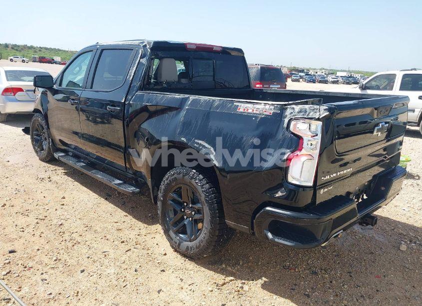 Photo 3 of 2024 Chevrolet Silverado 1500 4WD SHORT BED LT TRAIL BOSS (VIN 3GCUDFED1RG287720)