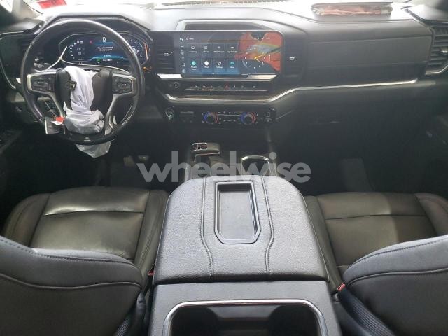 Photo 2 of 2022 CHEVROLET SILVERADO K1500 LT TRAIL BOSS (VIN 3GCUDFED3NG613754)